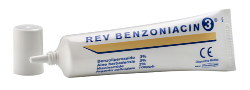 REV BENZONIACIN 3 CREMA 30 ML - Farmamood