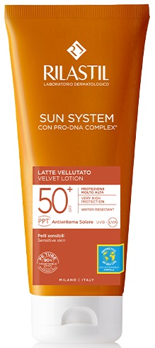 RILASTIL SUN SYSTEM PHOTO PROTECTION TERAPY SPF 50+ LATTE VELLUTANTE 200 ML - Farmamood